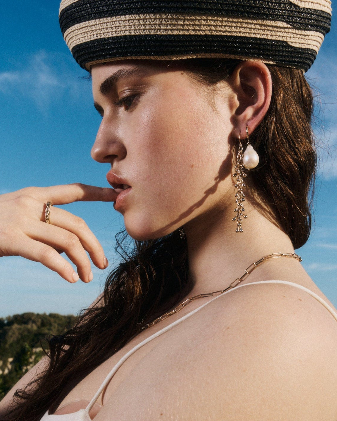 Henriela Earring
