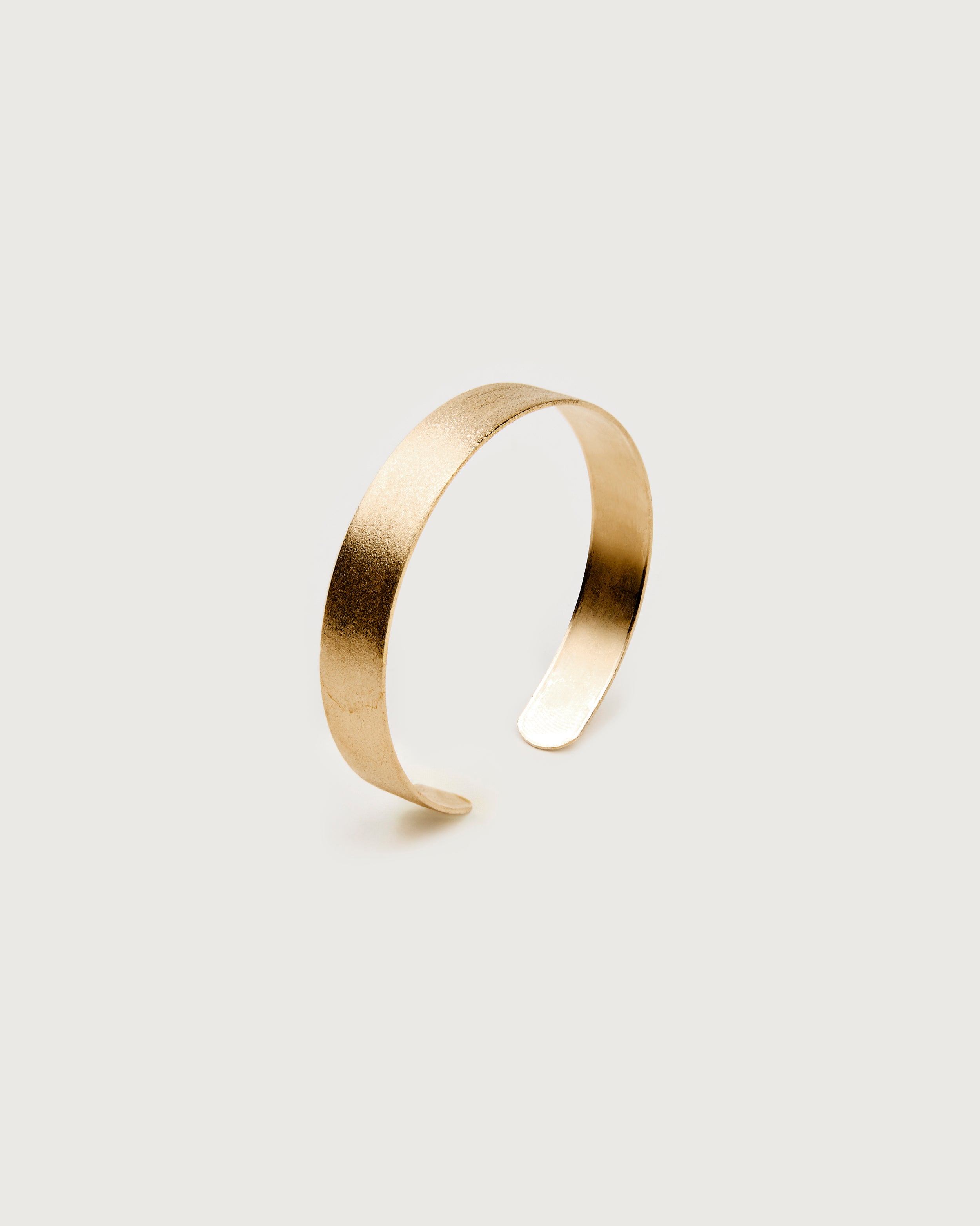 Mara - Strié Bangle