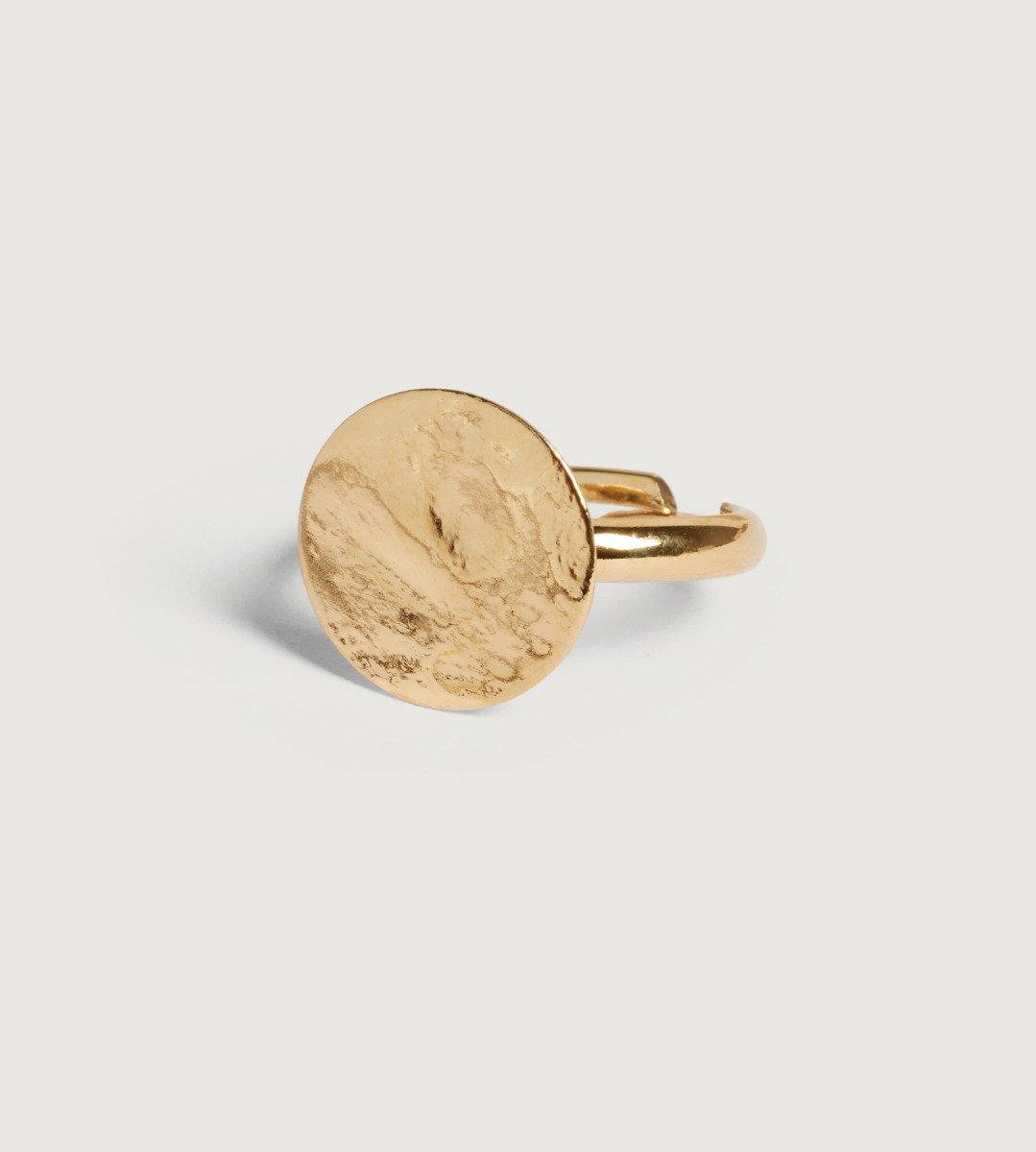 Eva Ring
