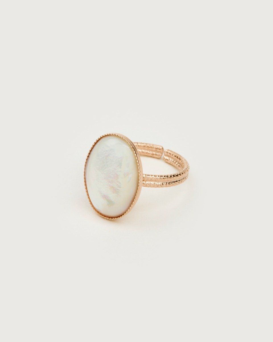 Nellie Ring