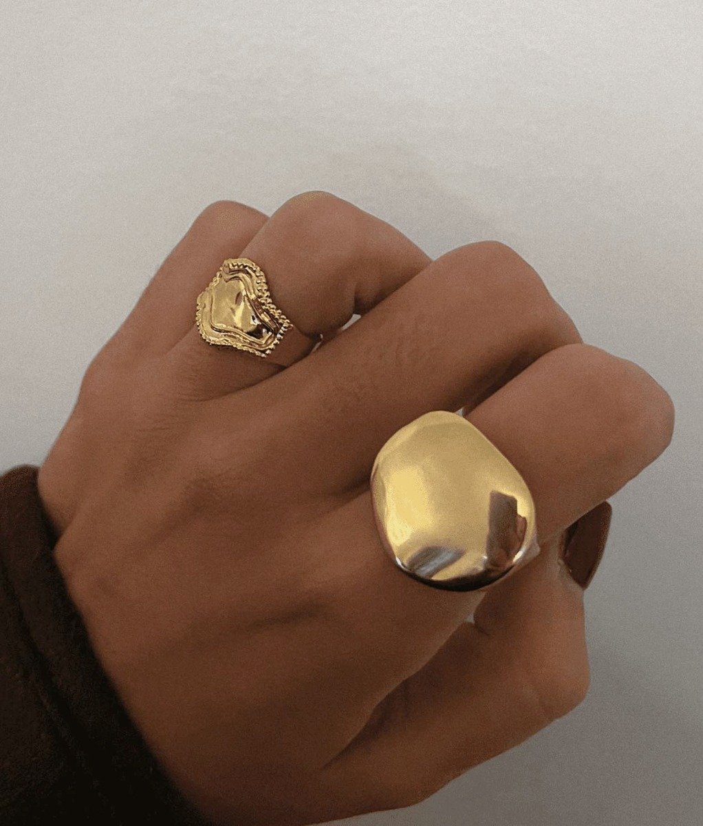 Thelia ring