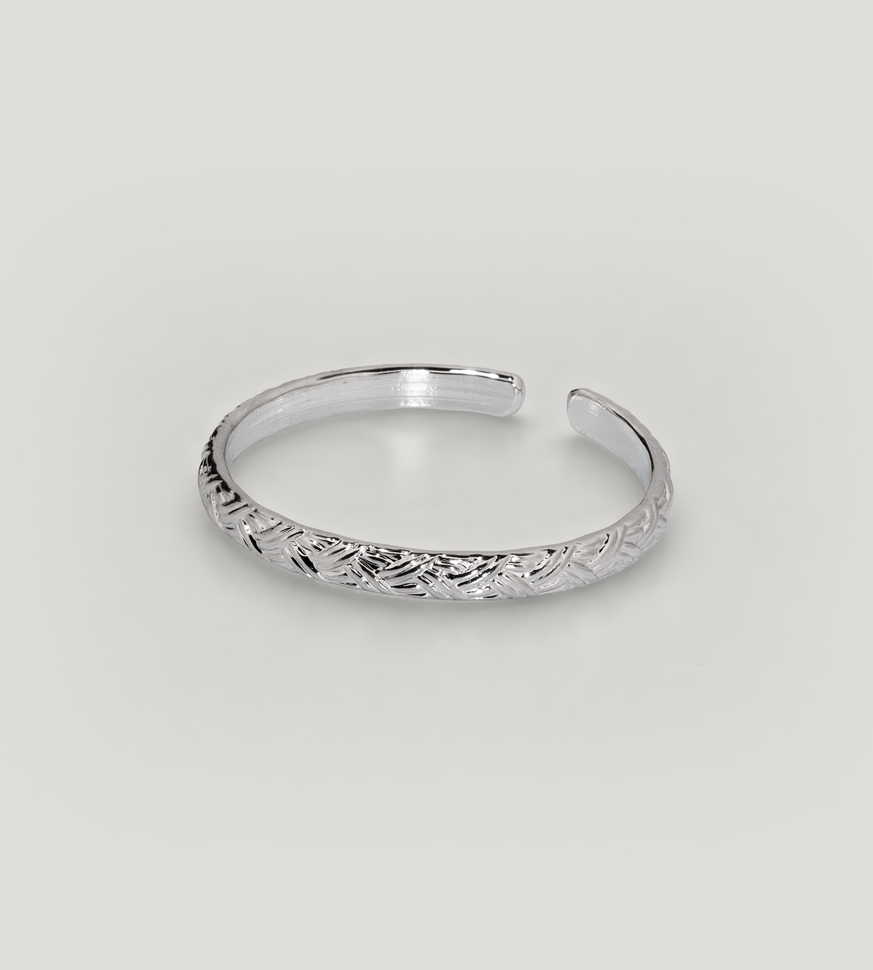 Trishka Ring Silver