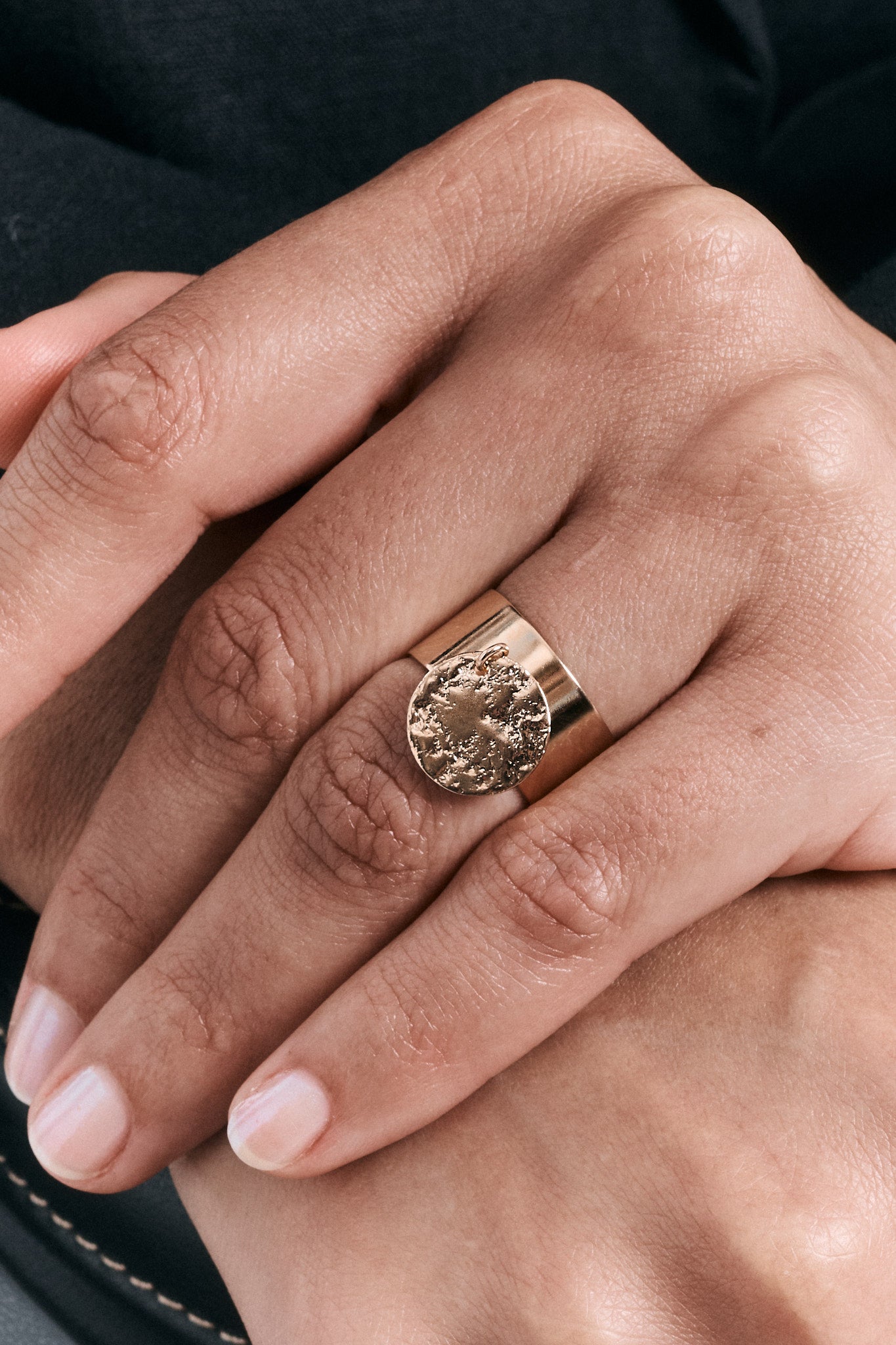 Nusae Ring