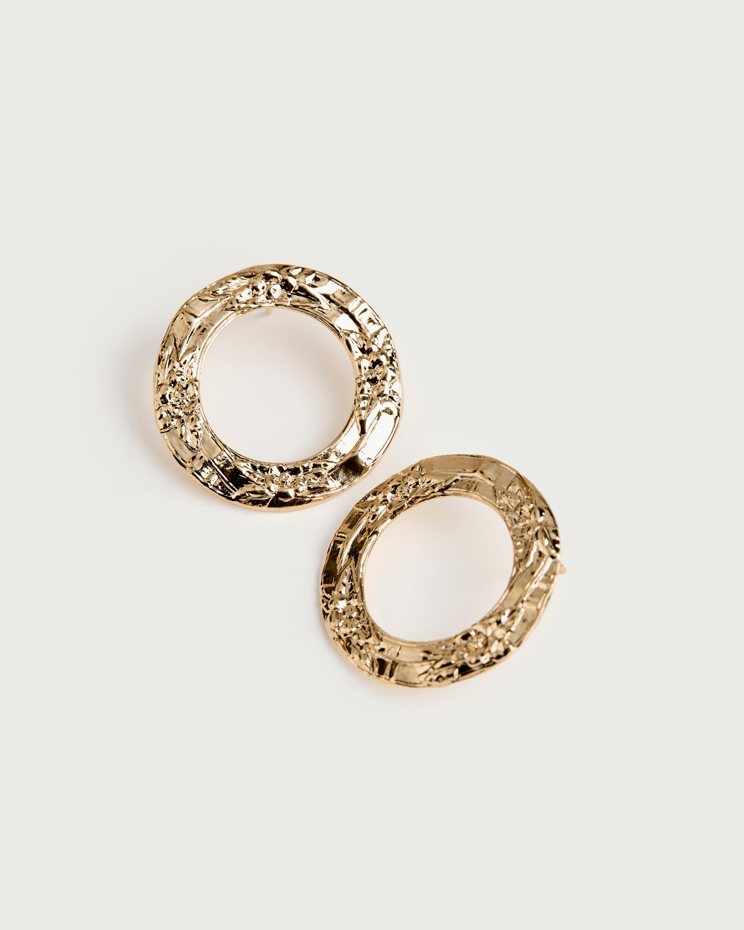Jolia Earring